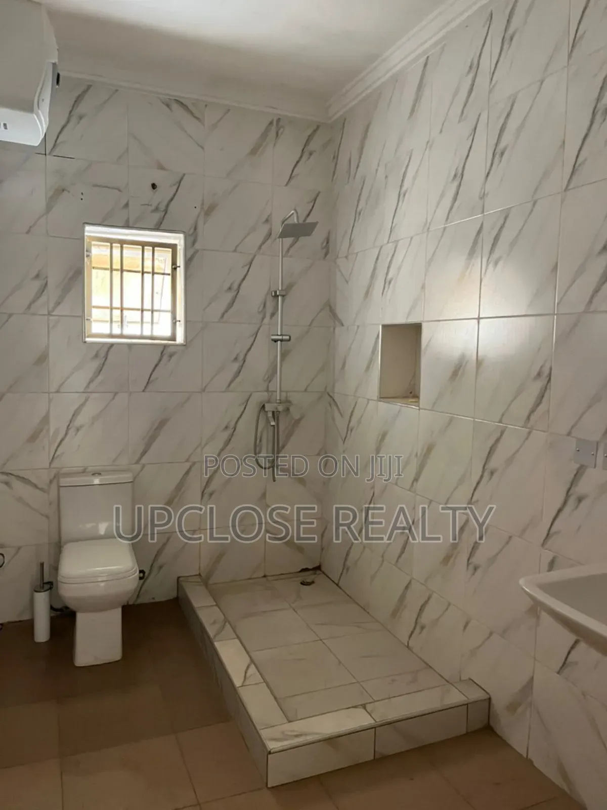 3bdrm Townhouse / Terrace in Jahi for rent