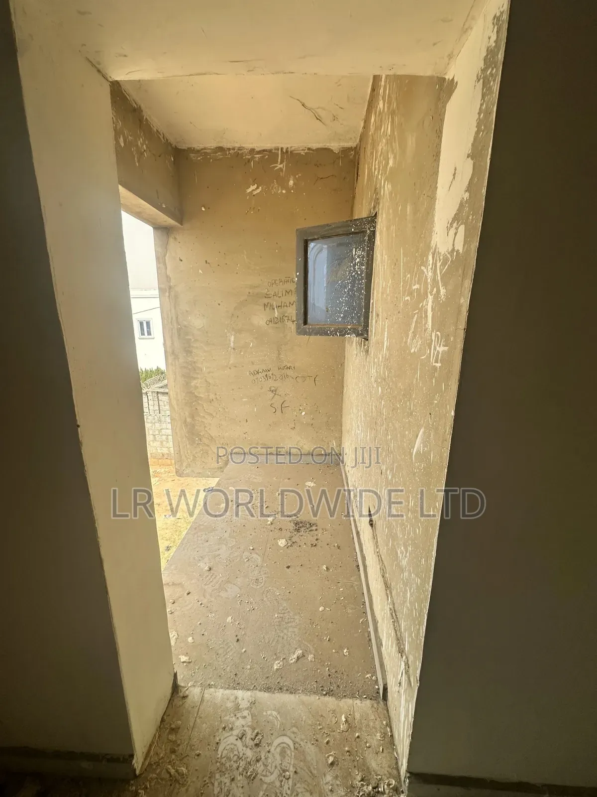 5bdrm Duplex in Lugbe District for sale