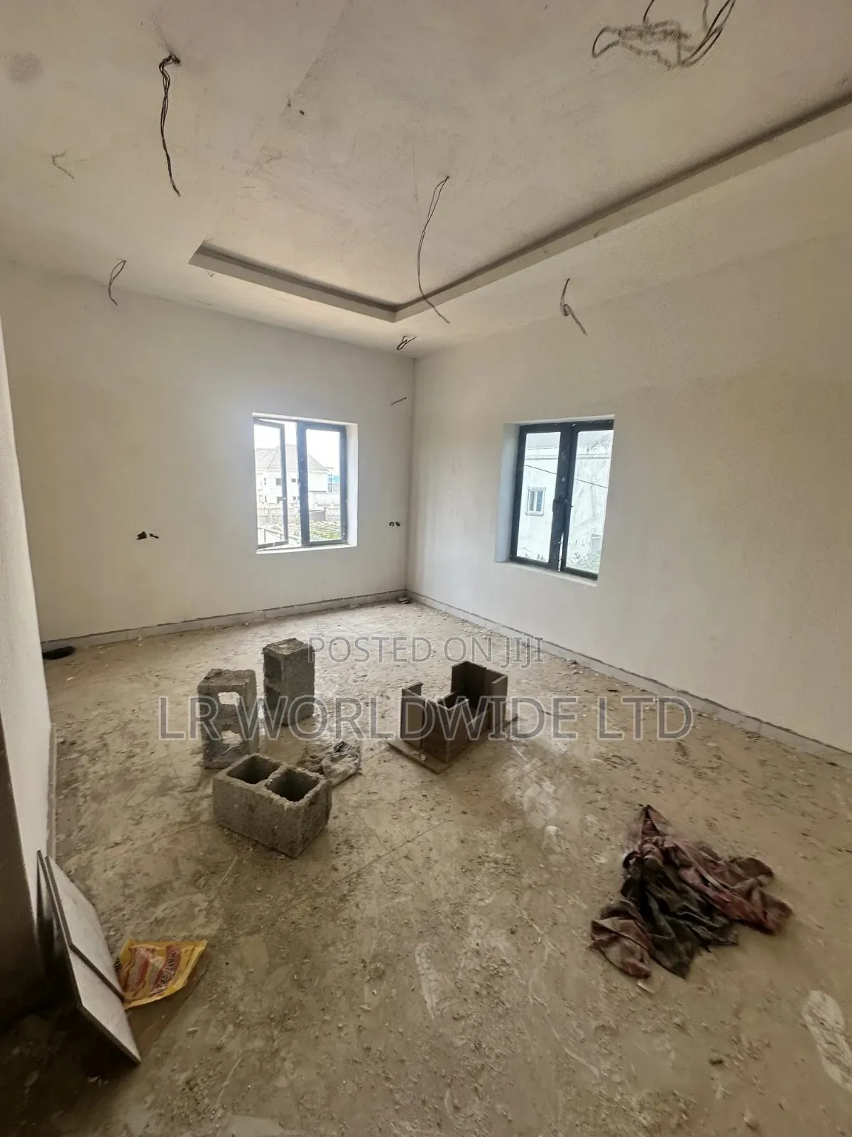 5bdrm Duplex in Lugbe District for sale