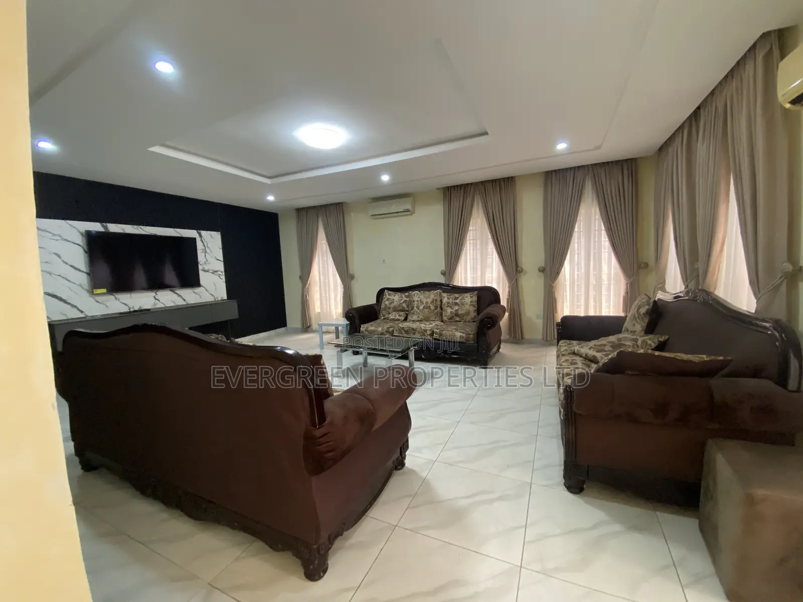 Furnished 4bdrm Duplex in Jericho for rent
