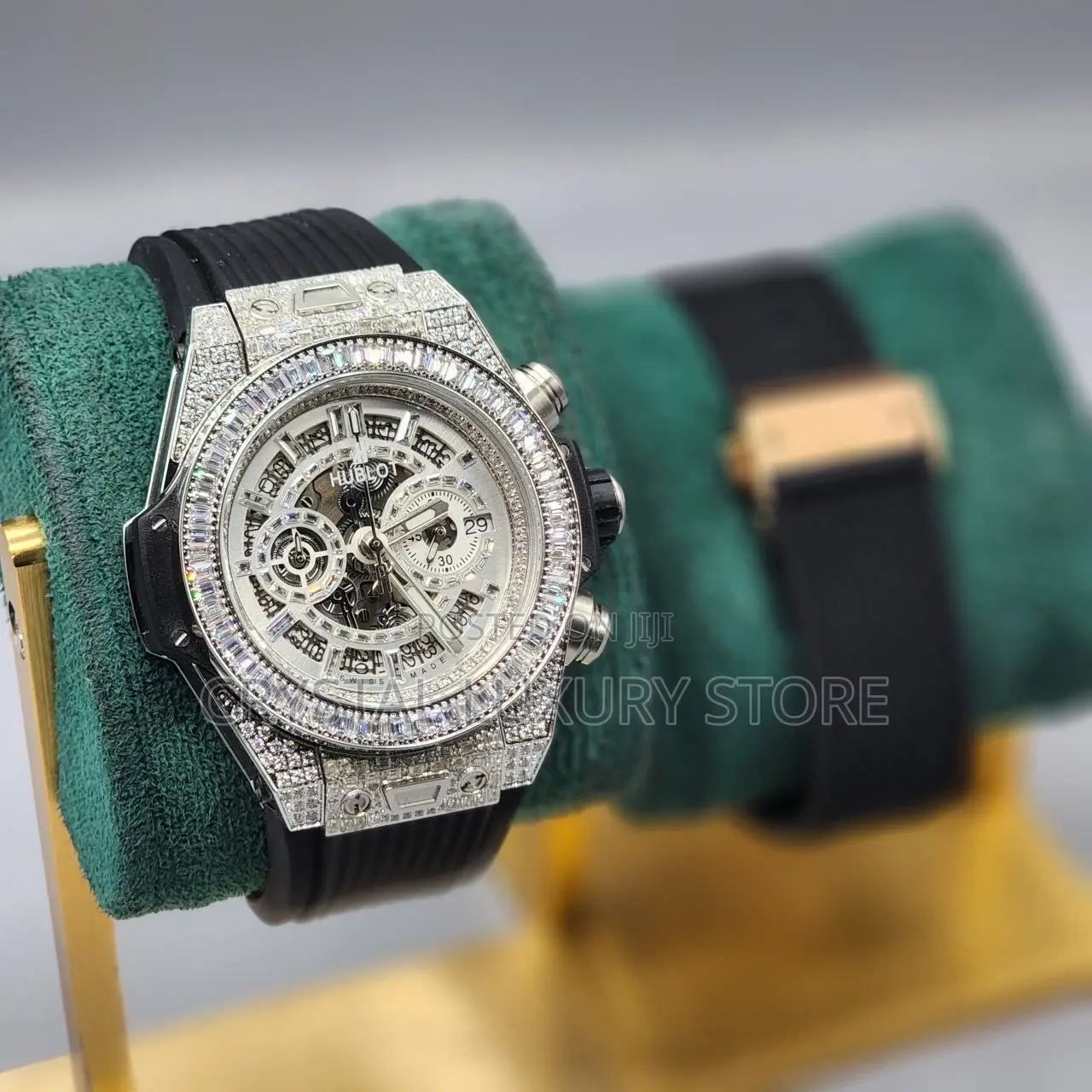 Hublot Quality Luxury Men Chronograph Rubber Strap Wristwatch