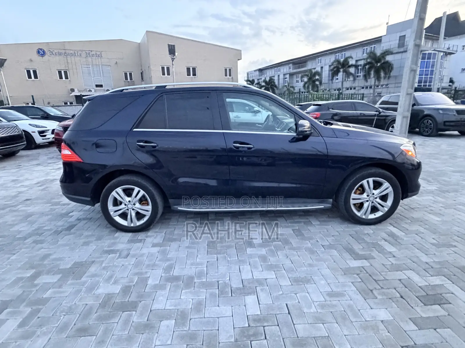 Mercedes-Benz M Class ML350 4MATIC 4dr SUV AWD (3.5L 6cyl 7A) 2015 Blue