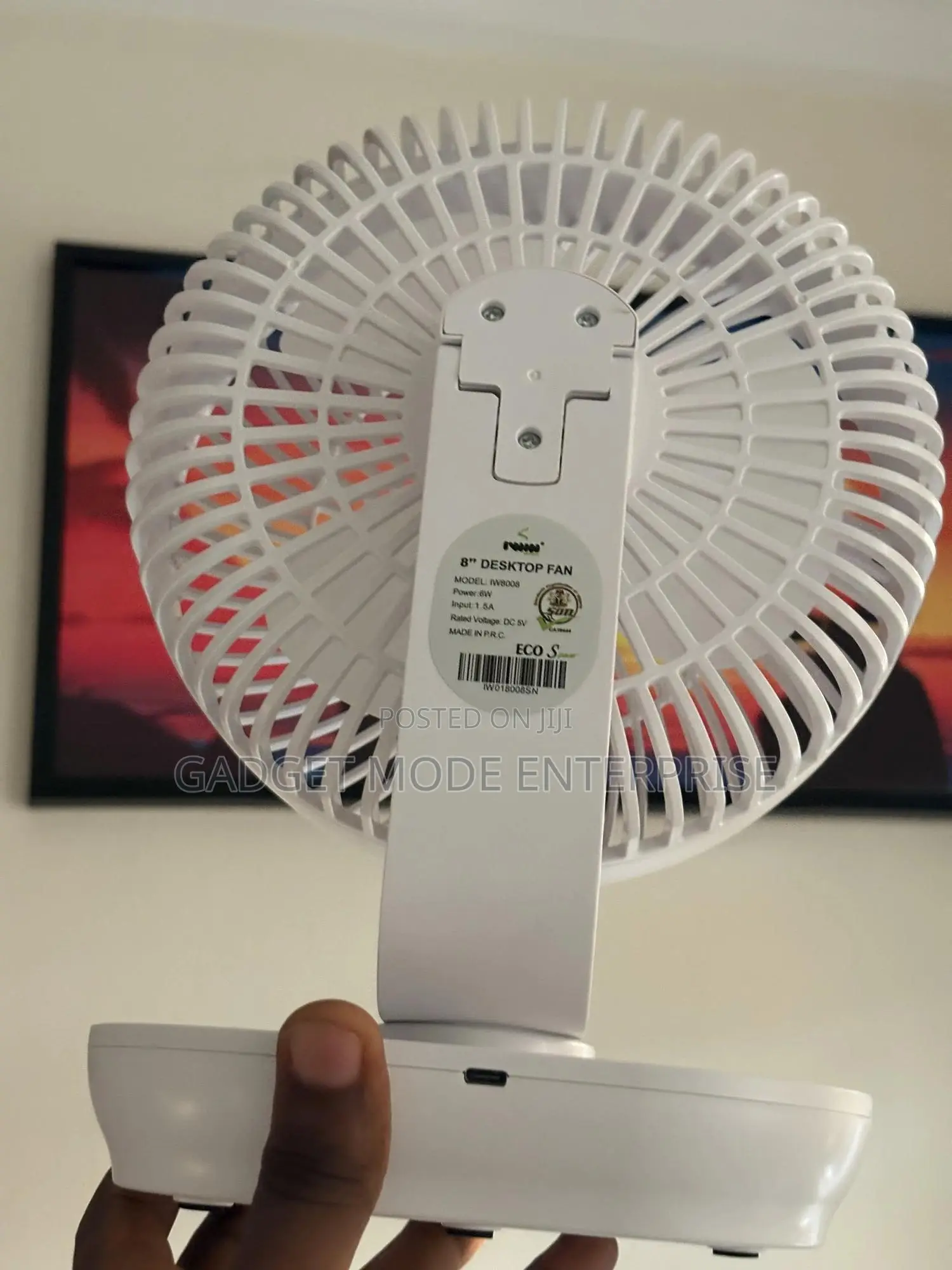 Iwin Eco Spower 8-Inch Rechargeable Desktop Fan