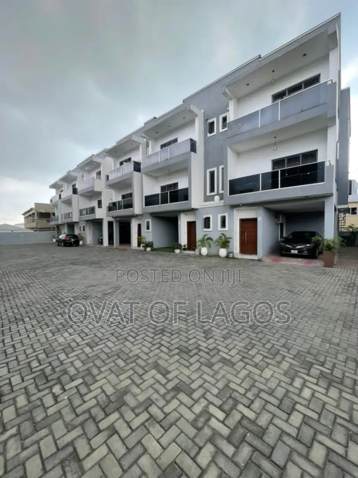 4bdrm Duplex in Ikate for sale