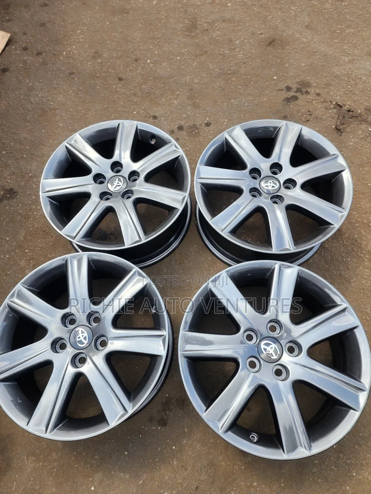 17inch Oem Toyota Rim.