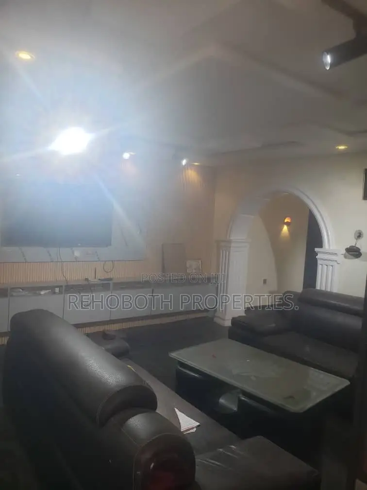 4bdrm Bungalow in Oke Ibukun Icast, Akala Express for rent