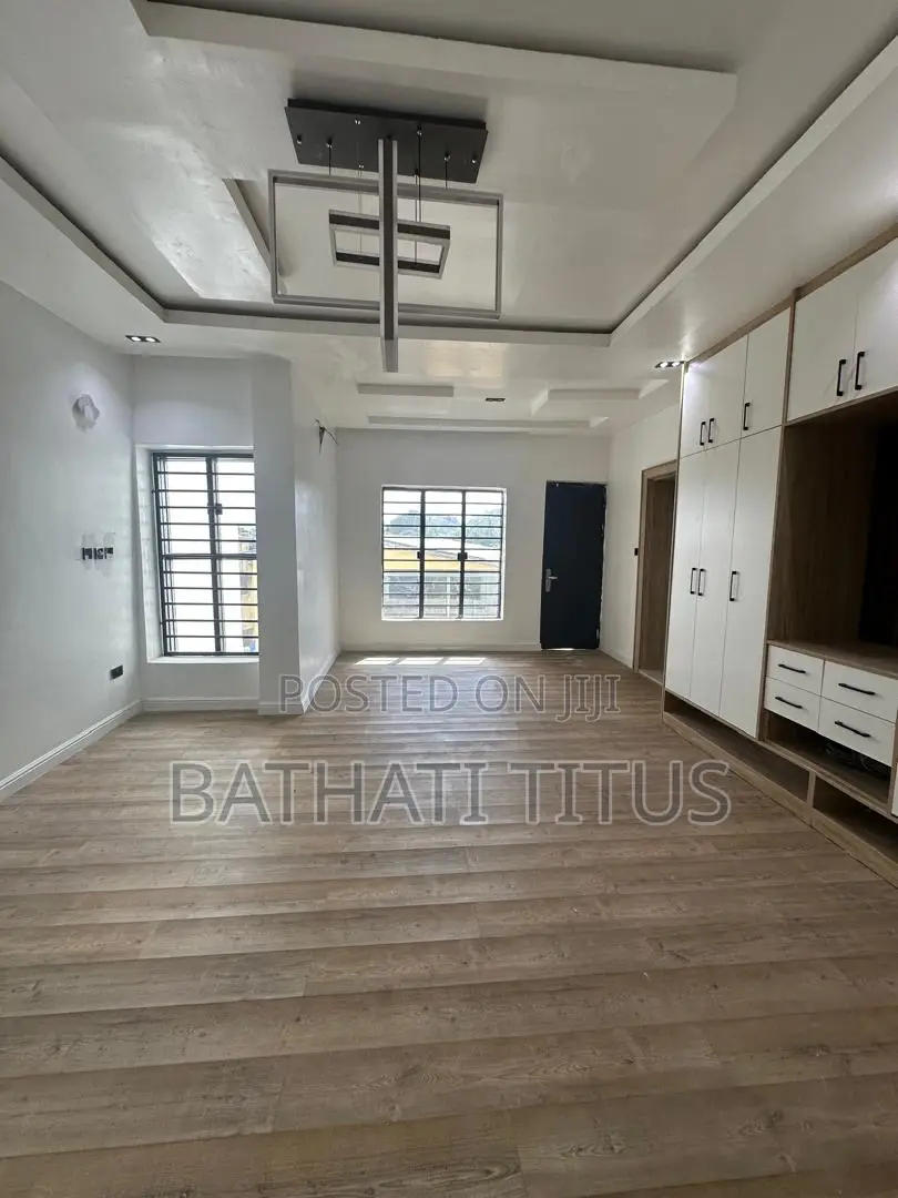 5bdrm Duplex in Zone 7 / Wuse for rent