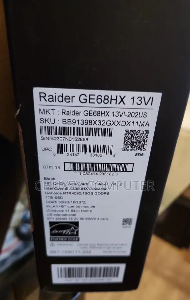 New Laptop MSI Raider GE68HX 13VI-202US 32GB Intel Core i9 SSD 1T