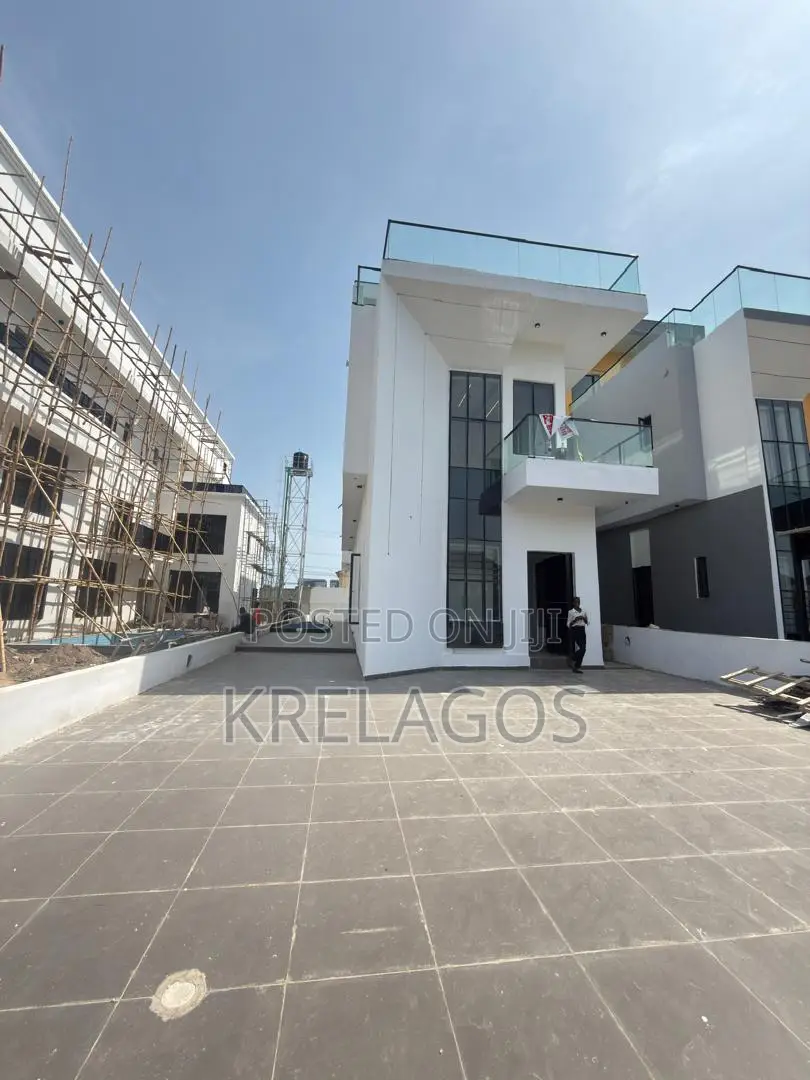 5bdrm Duplex in Orchid, Chevron for sale