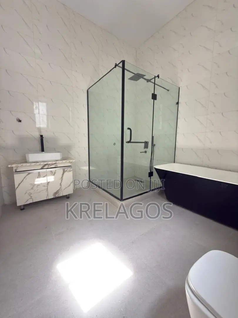 5bdrm Duplex in Orchid, Chevron for sale