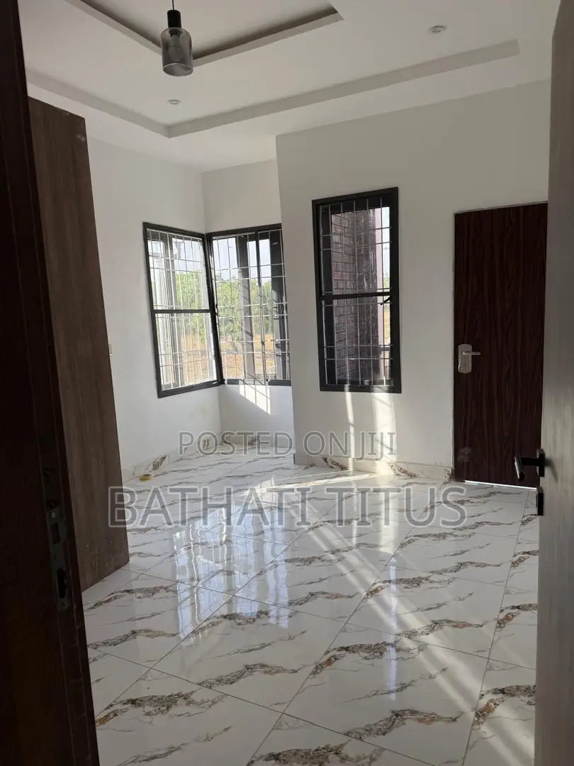 2bdrm Block of Flats in Life Camp for rent