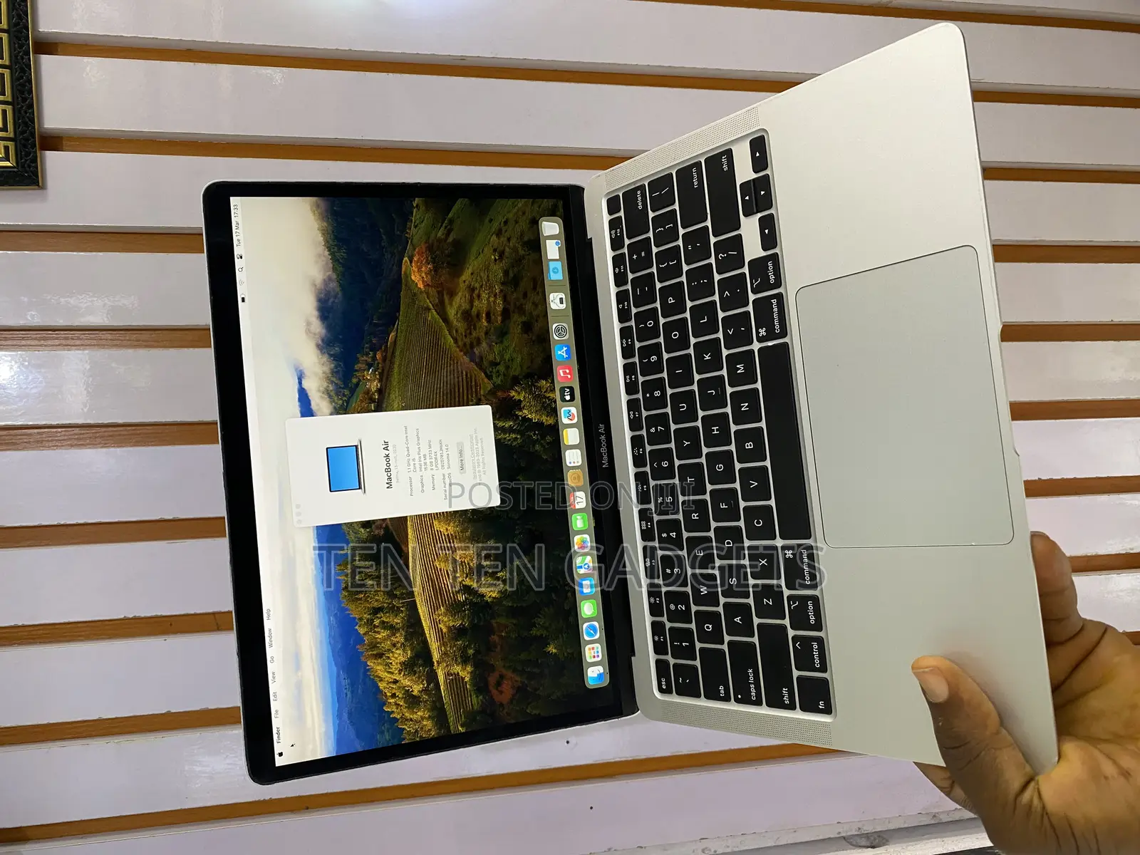 Laptop Apple MacBook Air 2020 8GB Intel Core i5 SSD 512GB