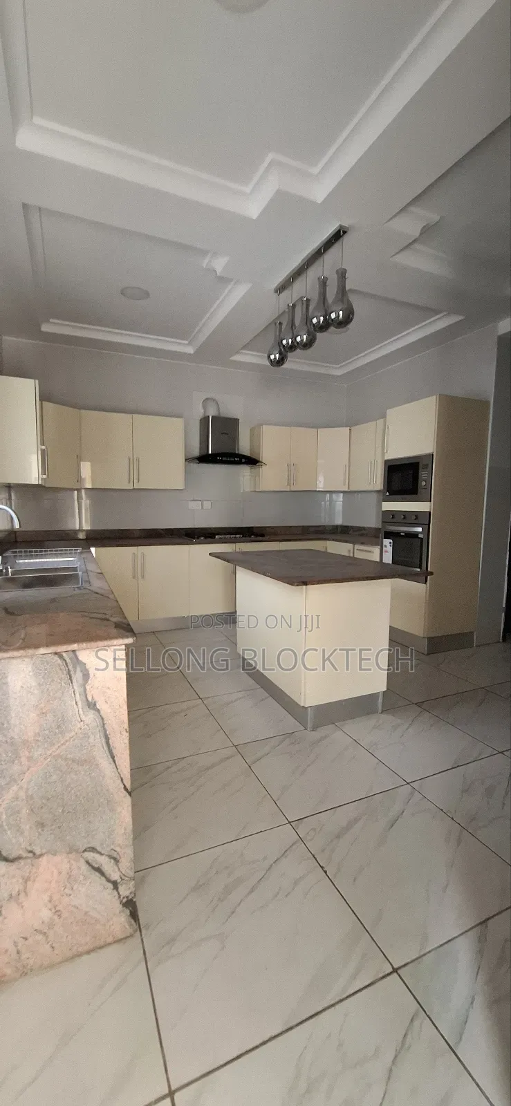 5bdrm Duplex in Guzape District for rent