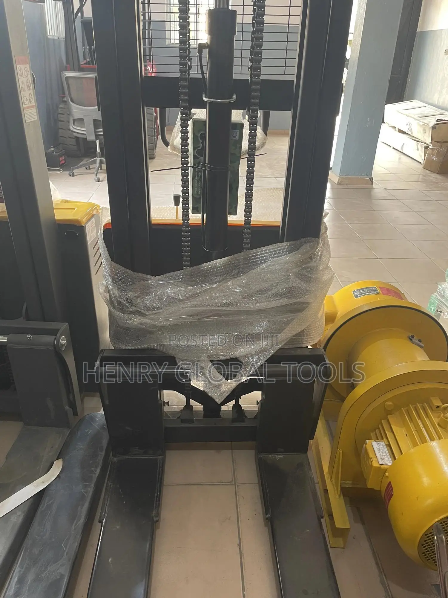 2ton 2000kg Electric Stacker Semi Electric Forklift