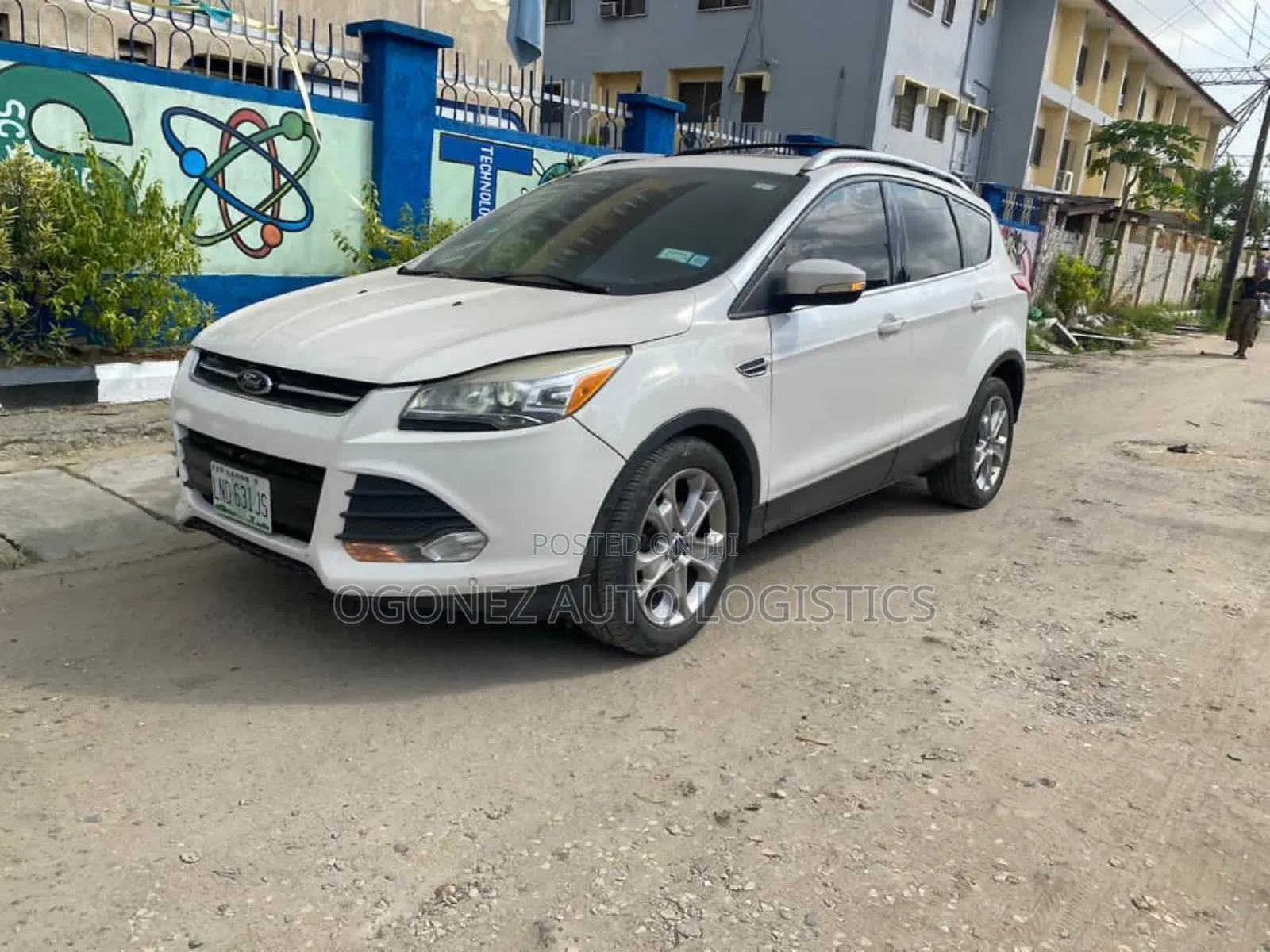 Ford Escape SE 4dr SUV AWD (1.6L 4cyl Turbo 6A) 2015 White