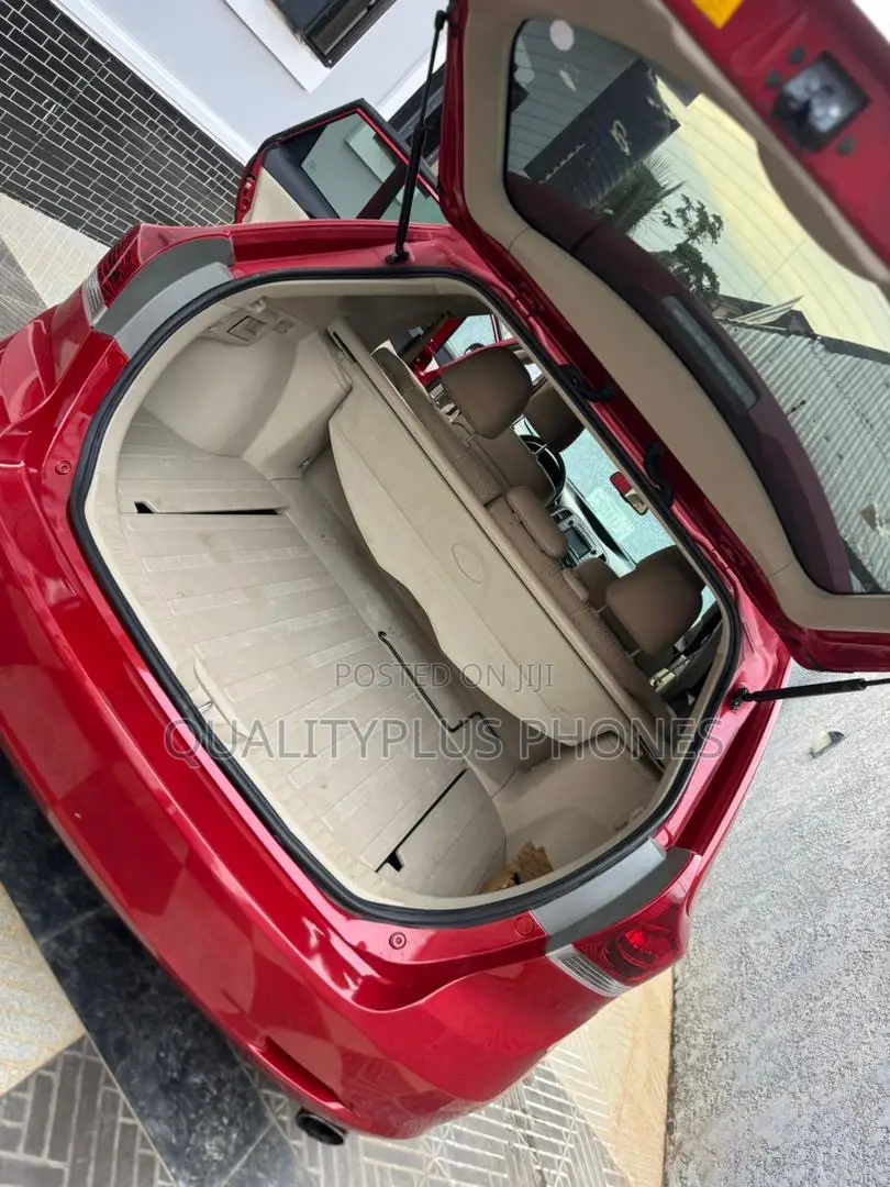 Toyota Venza LE 2015 Red