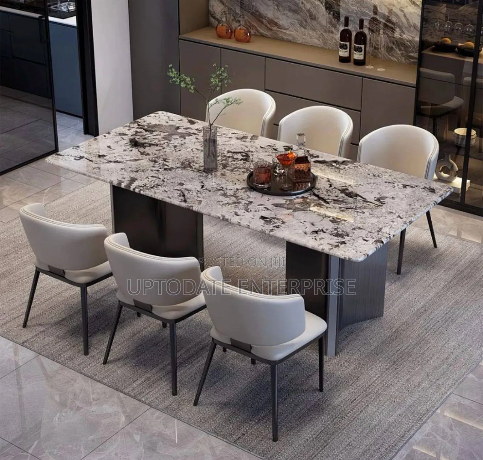 Leather Padded Design 6 Seaters Dining Set