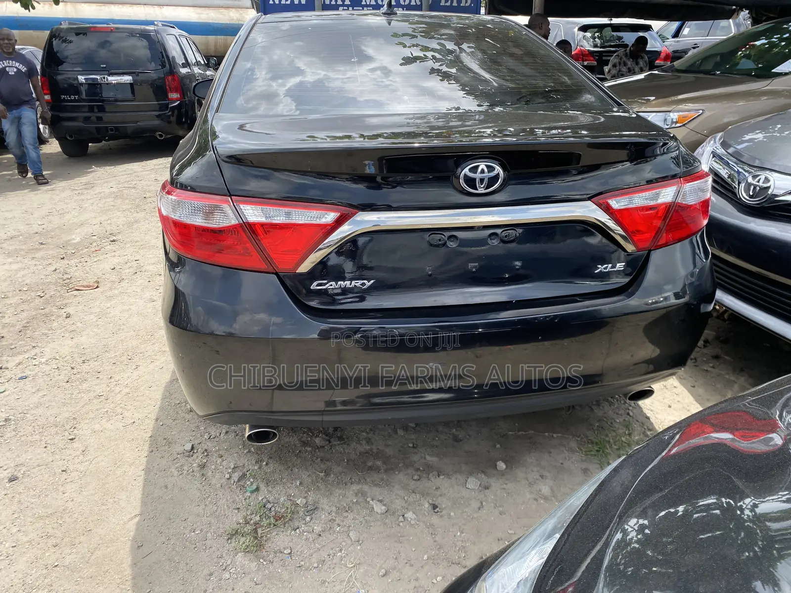 Toyota Camry XLE V6 4dr Sedan (3.6L 6cyl 6A) 2016 Black