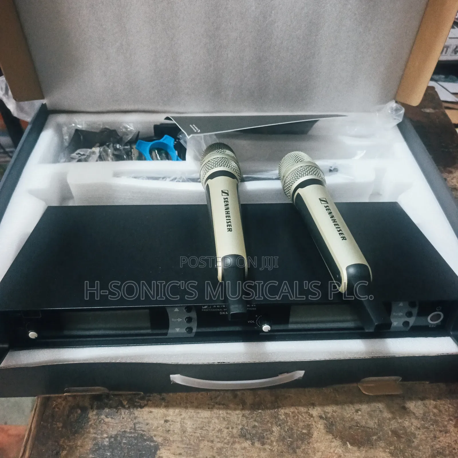 Original Professional SKM-9000 Sennheiser Wireless Microphone.