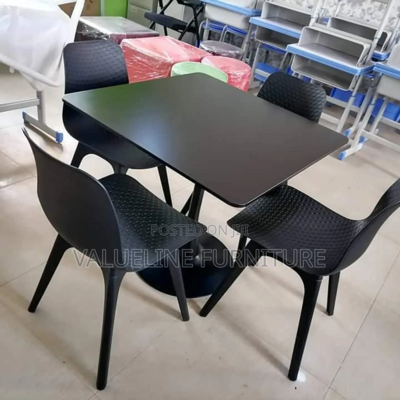 Va-028 Plastic Chair With Table
