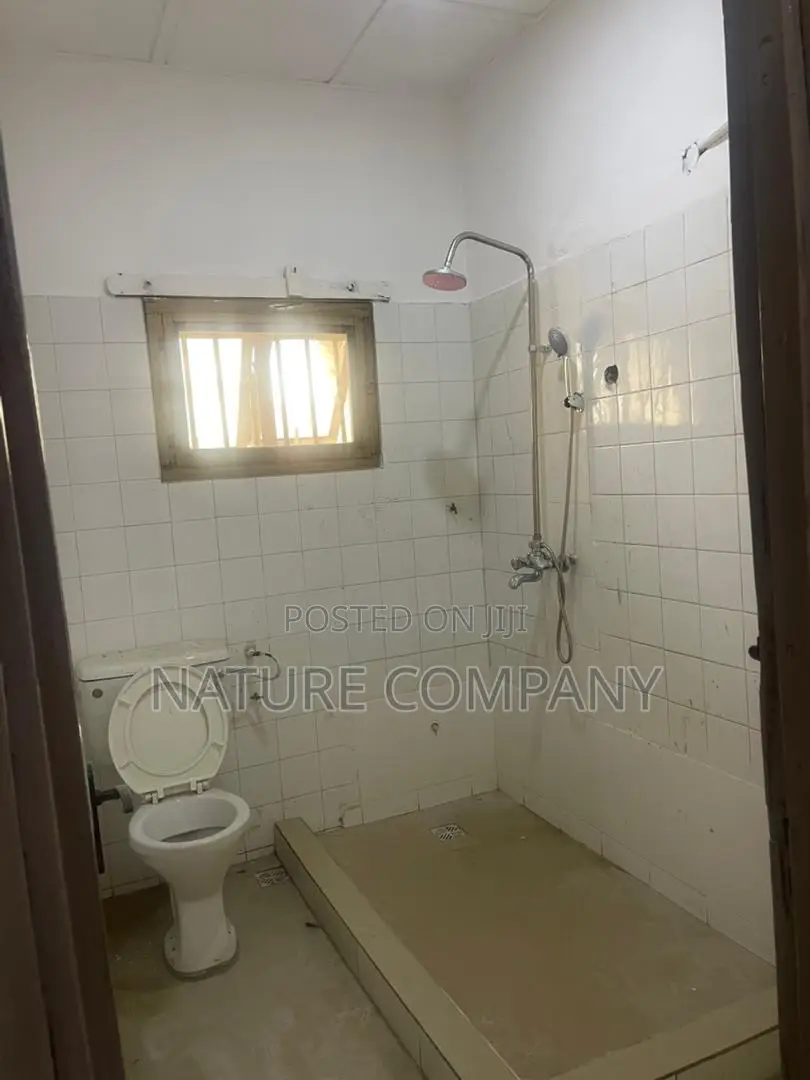 3bdrm Block of Flats in Magido Isheri for rent