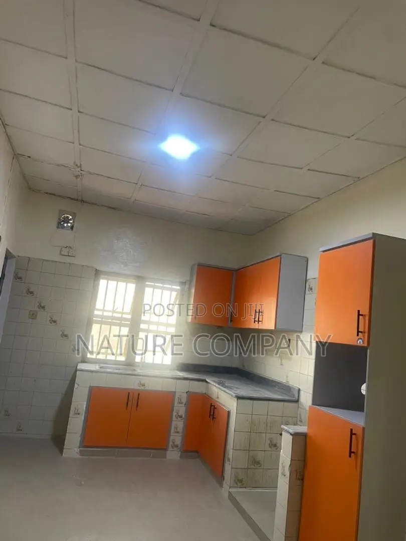 3bdrm Block of Flats in Magido Isheri for rent