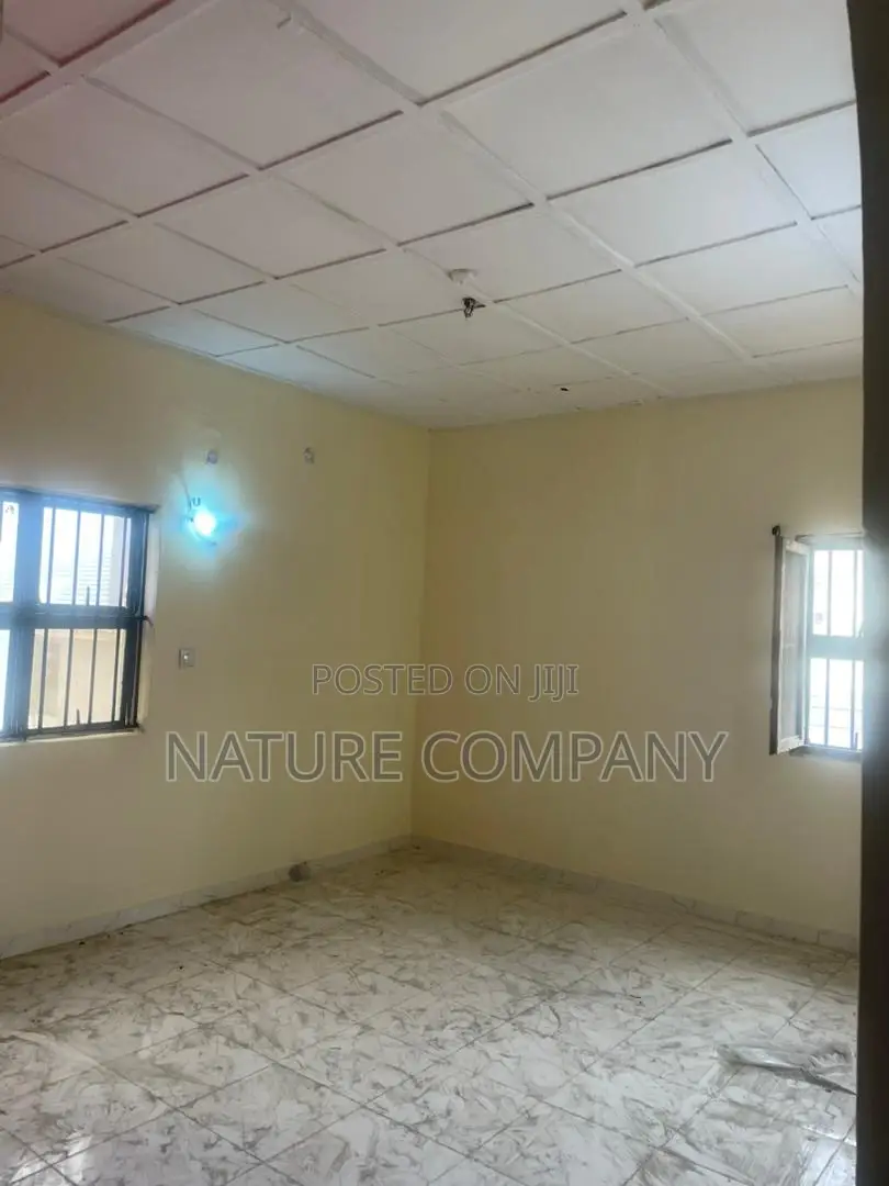 3bdrm Block of Flats in Magido Isheri for rent
