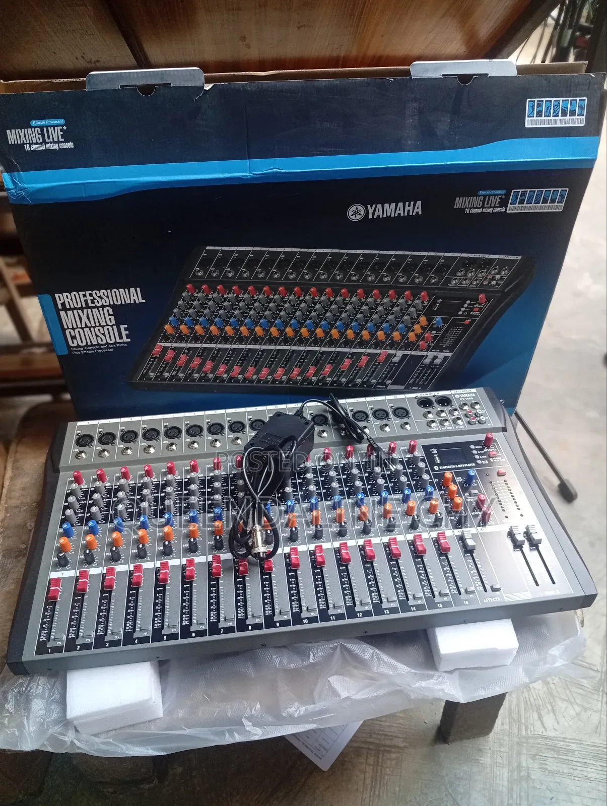 16 Channels Professional Mixing Console