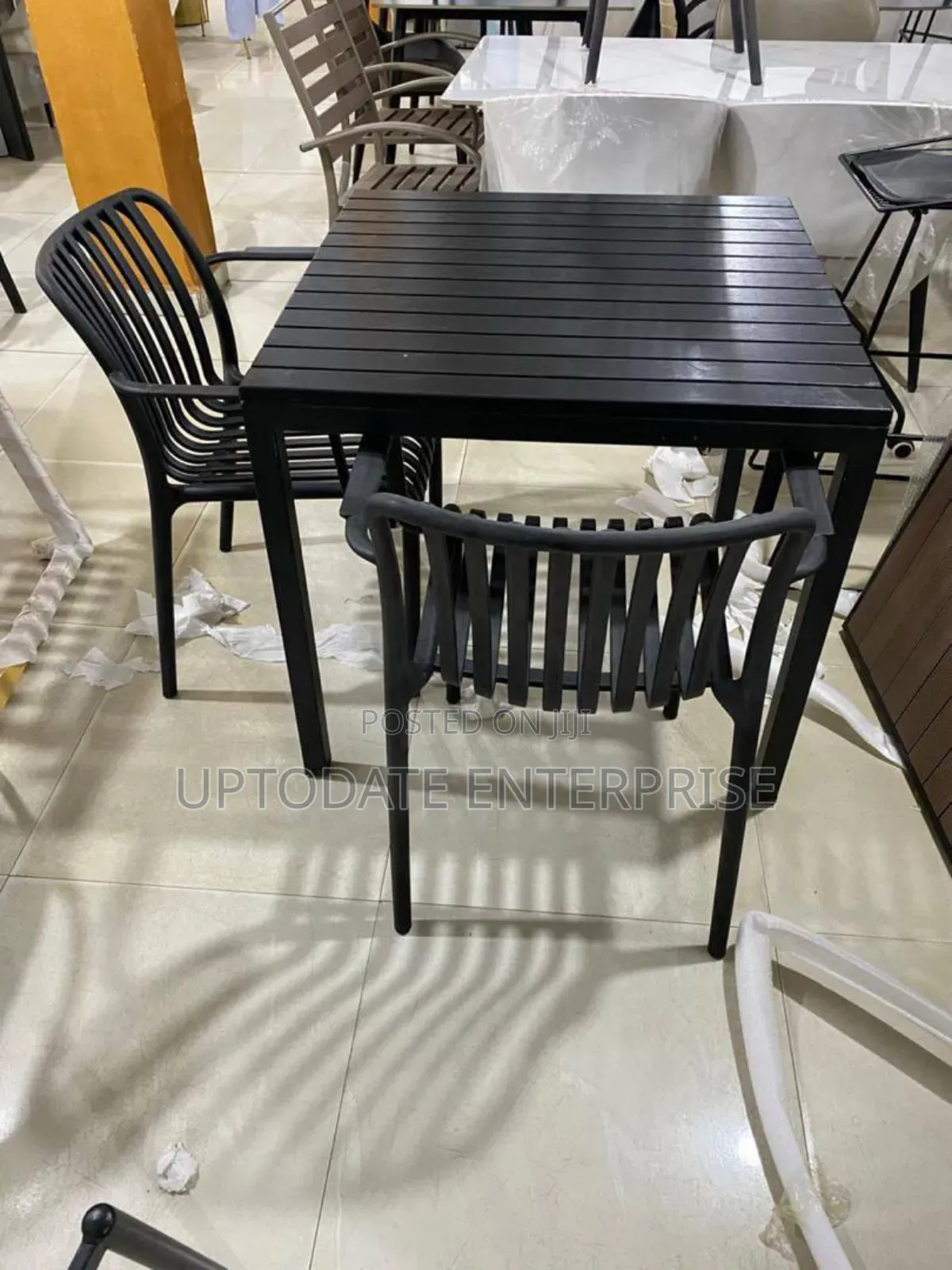 Plastic 4 Seater Dining Table Set