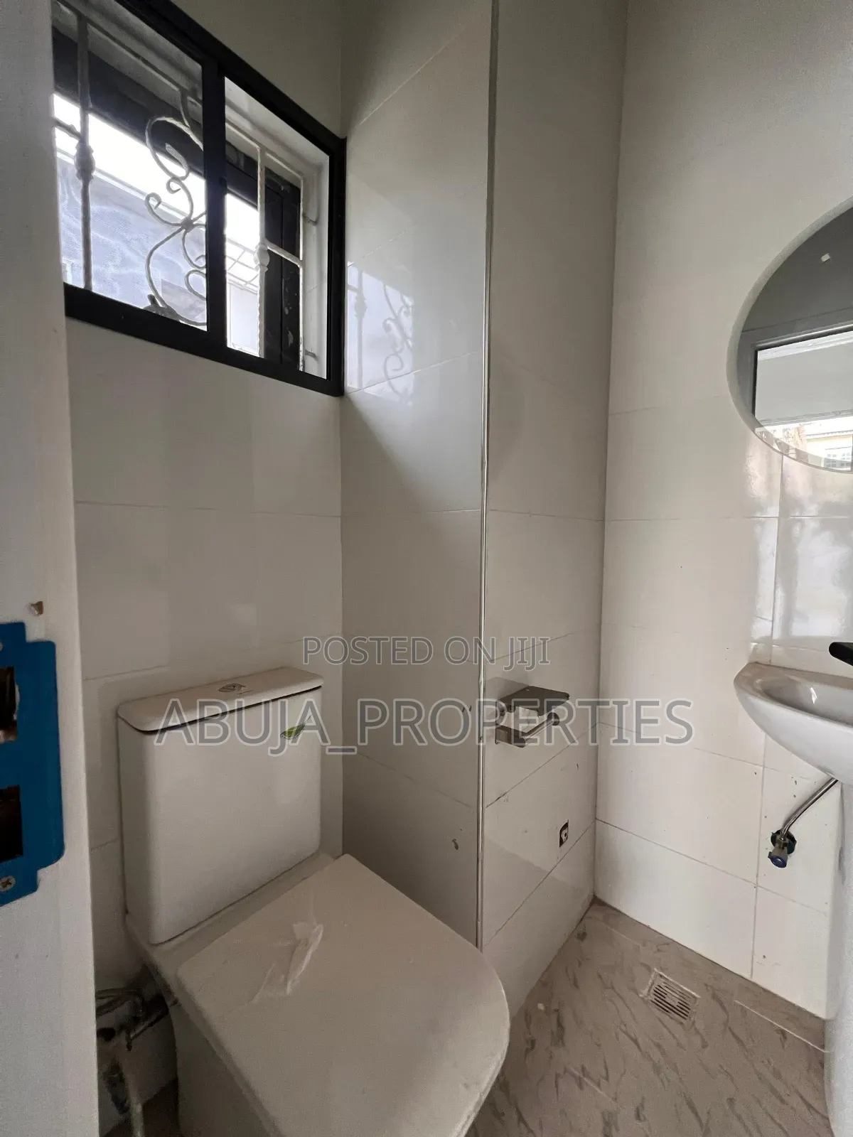 4bdrm Duplex in Wuse for sale