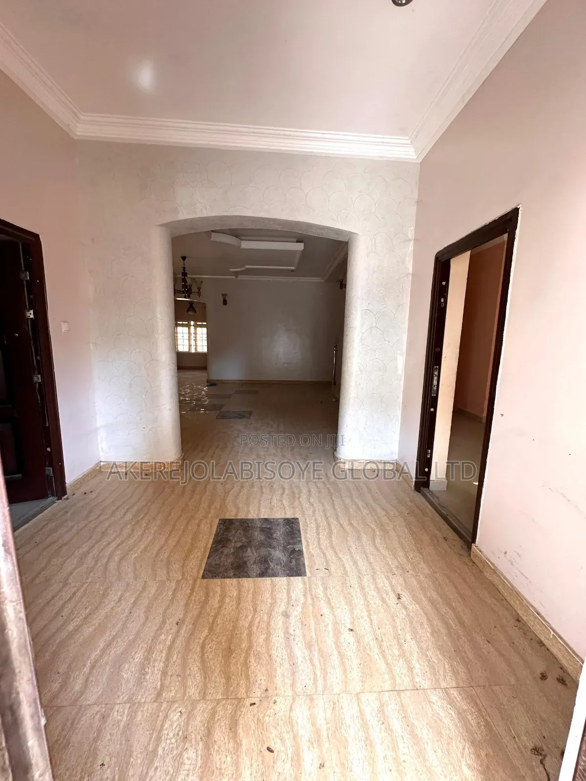 5bdrm Duplex in Gwarinpa Extension, for sale