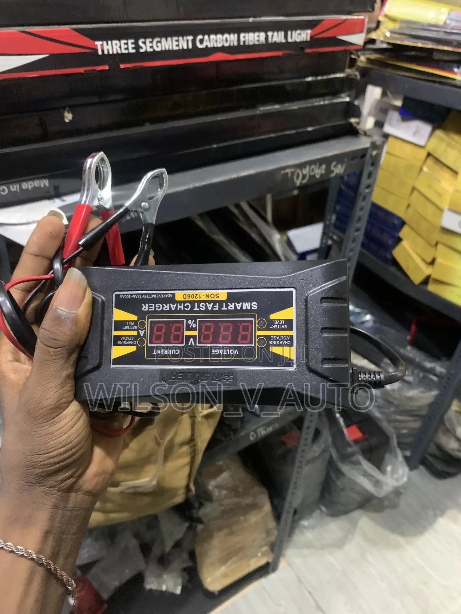 High Quality Smart Fast 12v 10ah Battery Charger 4ah-100ah