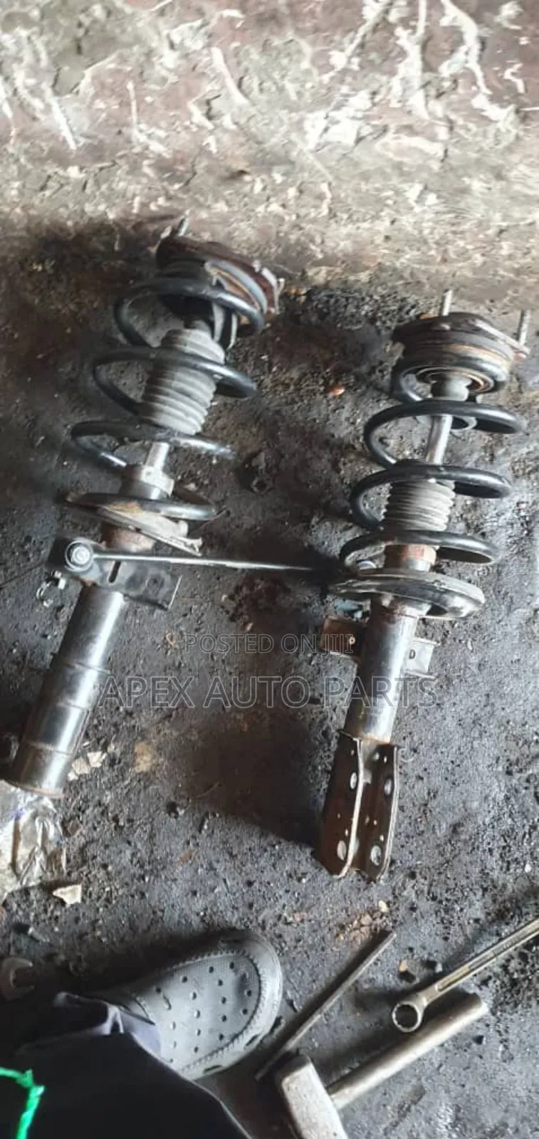 Front Strut Shock Absorber,Spring for Chevrolet Traverse (Tokunbo)