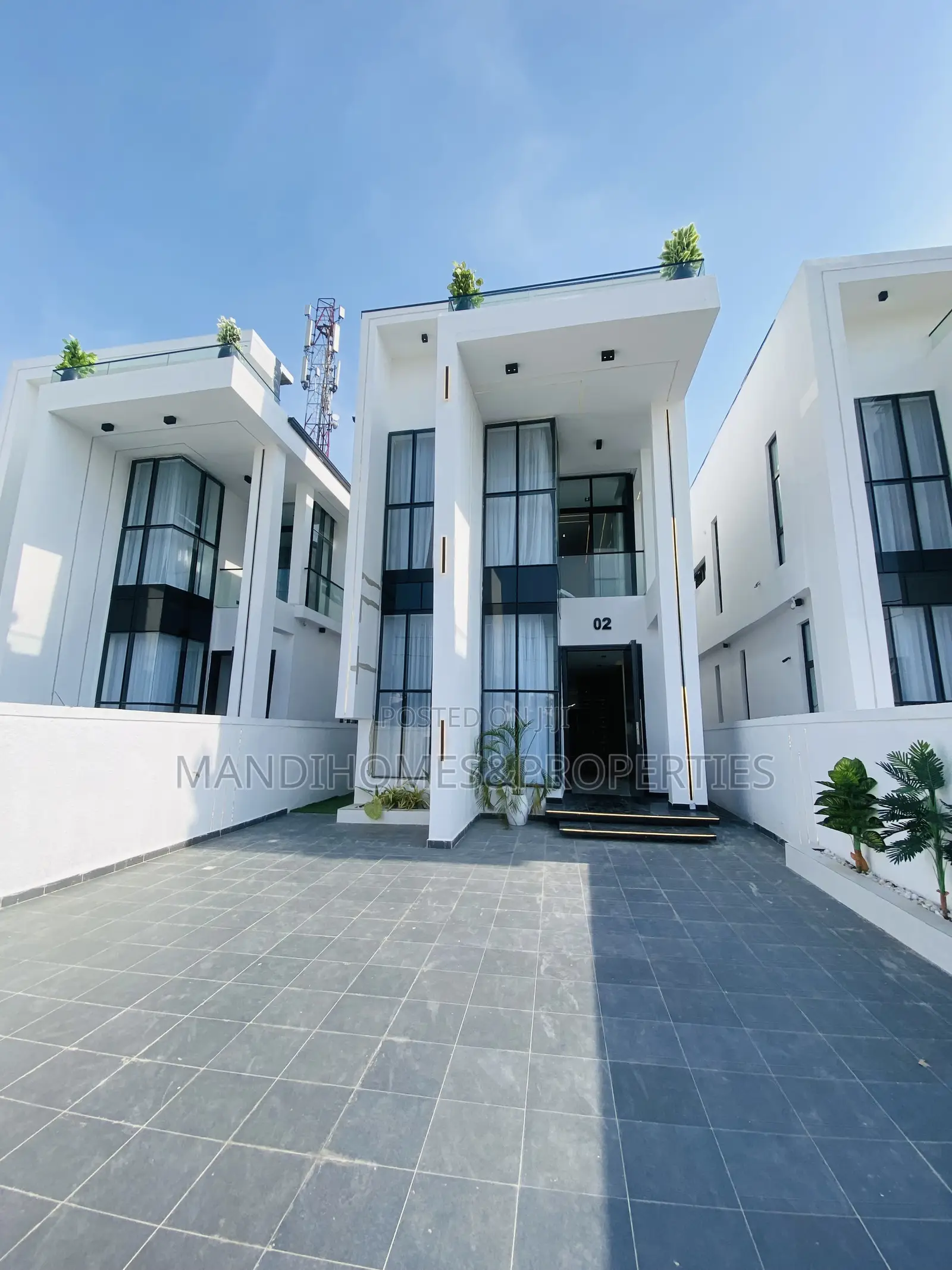 5bdrm Duplex in Lekki for sale
