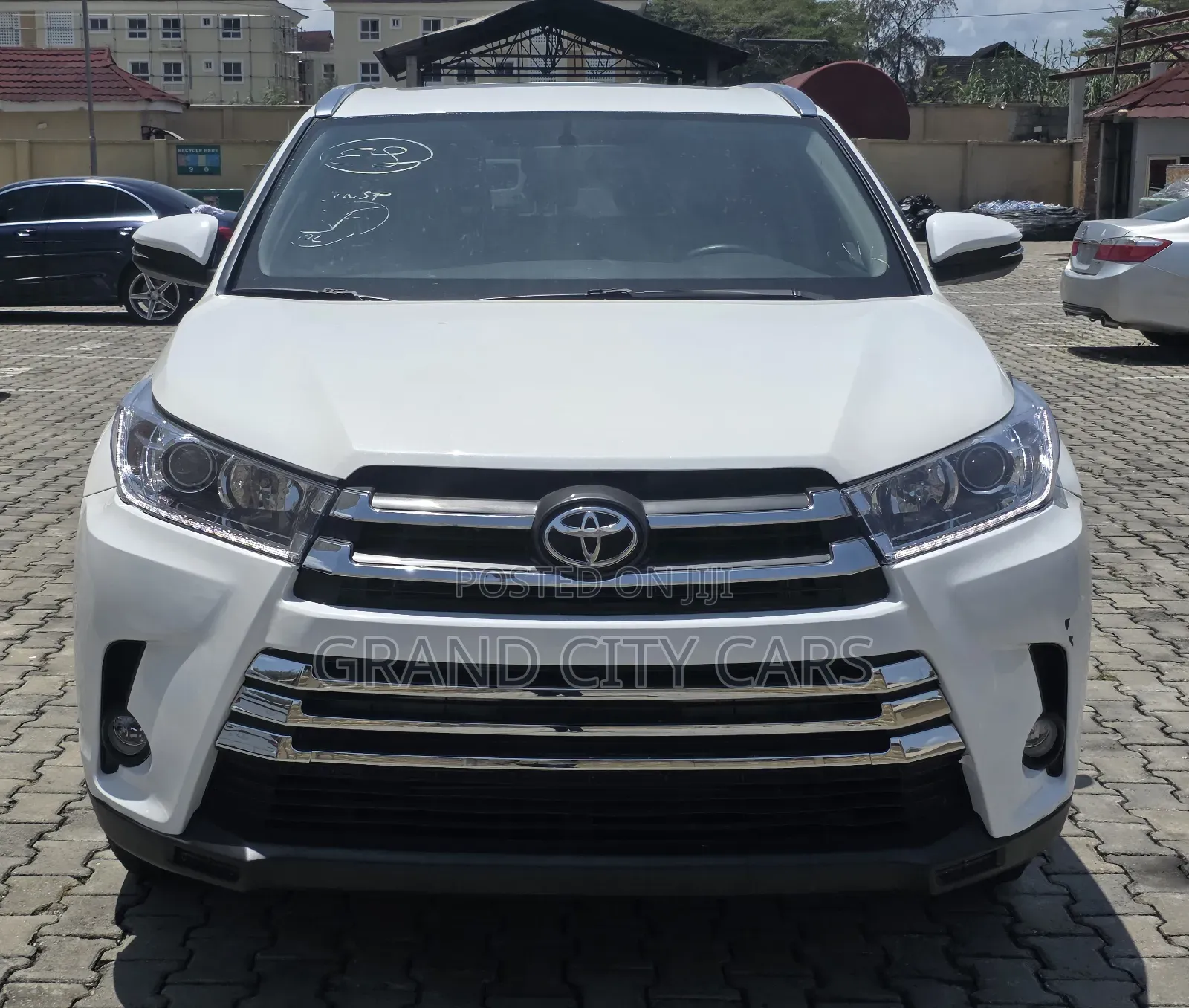 Toyota Highlander XLE V6 4x4 (3.5L 6cyl 6A) 2016 White