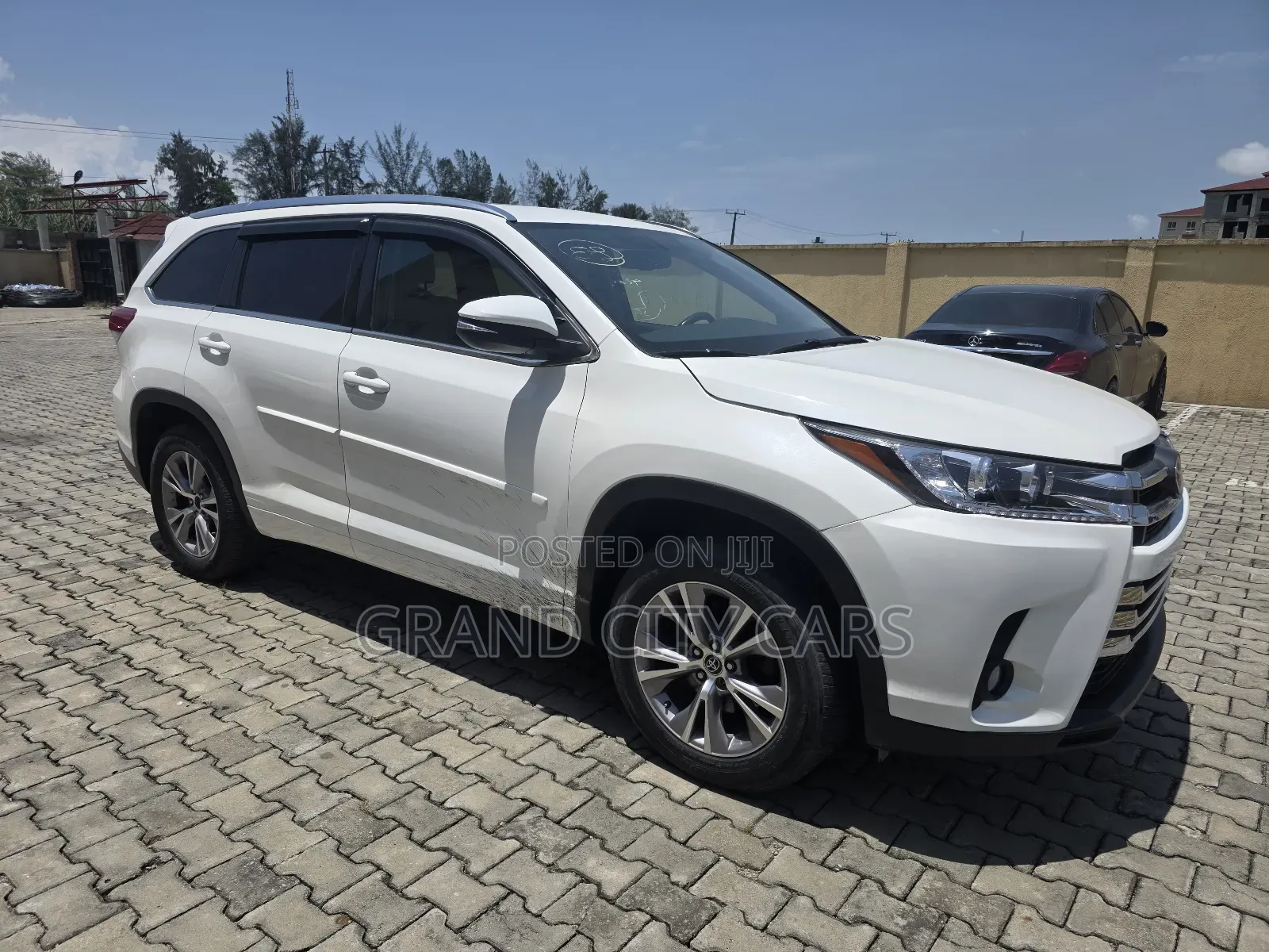 Toyota Highlander XLE V6 4x4 (3.5L 6cyl 6A) 2016 White