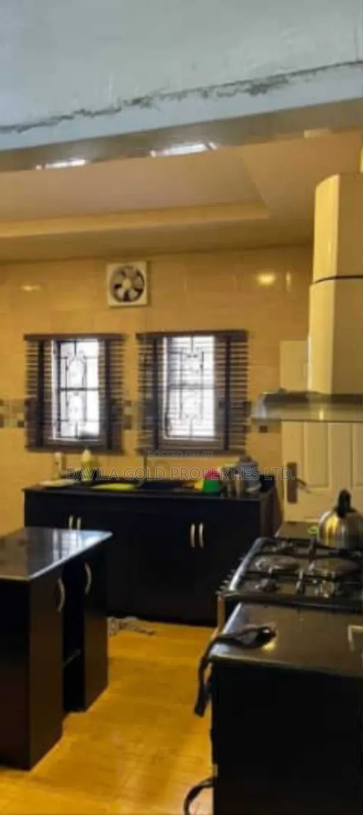 6bdrm Duplex in Benin City for sale