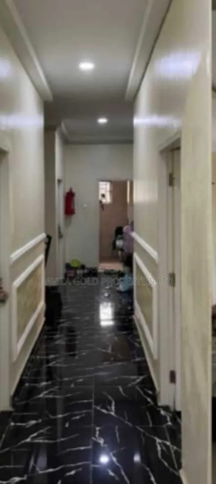 6bdrm Duplex in Benin City for sale