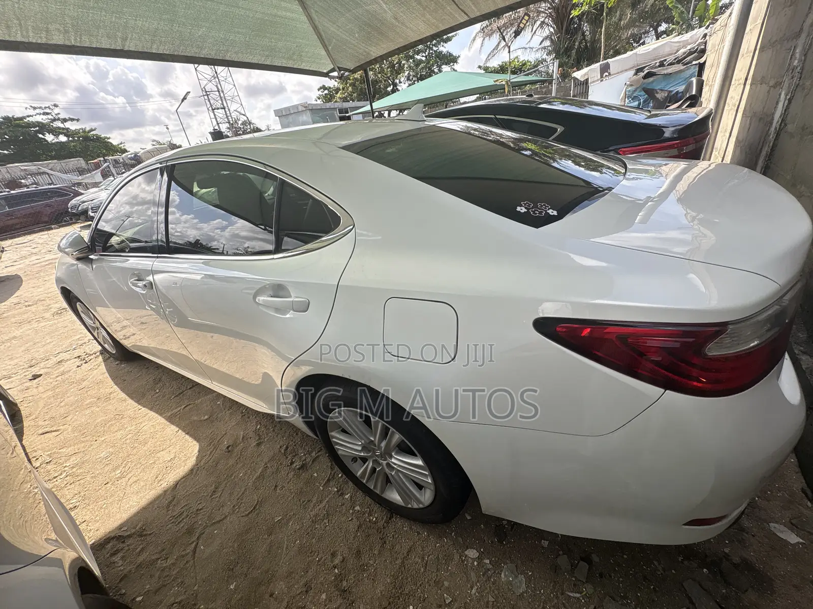 Lexus ES 2013 White