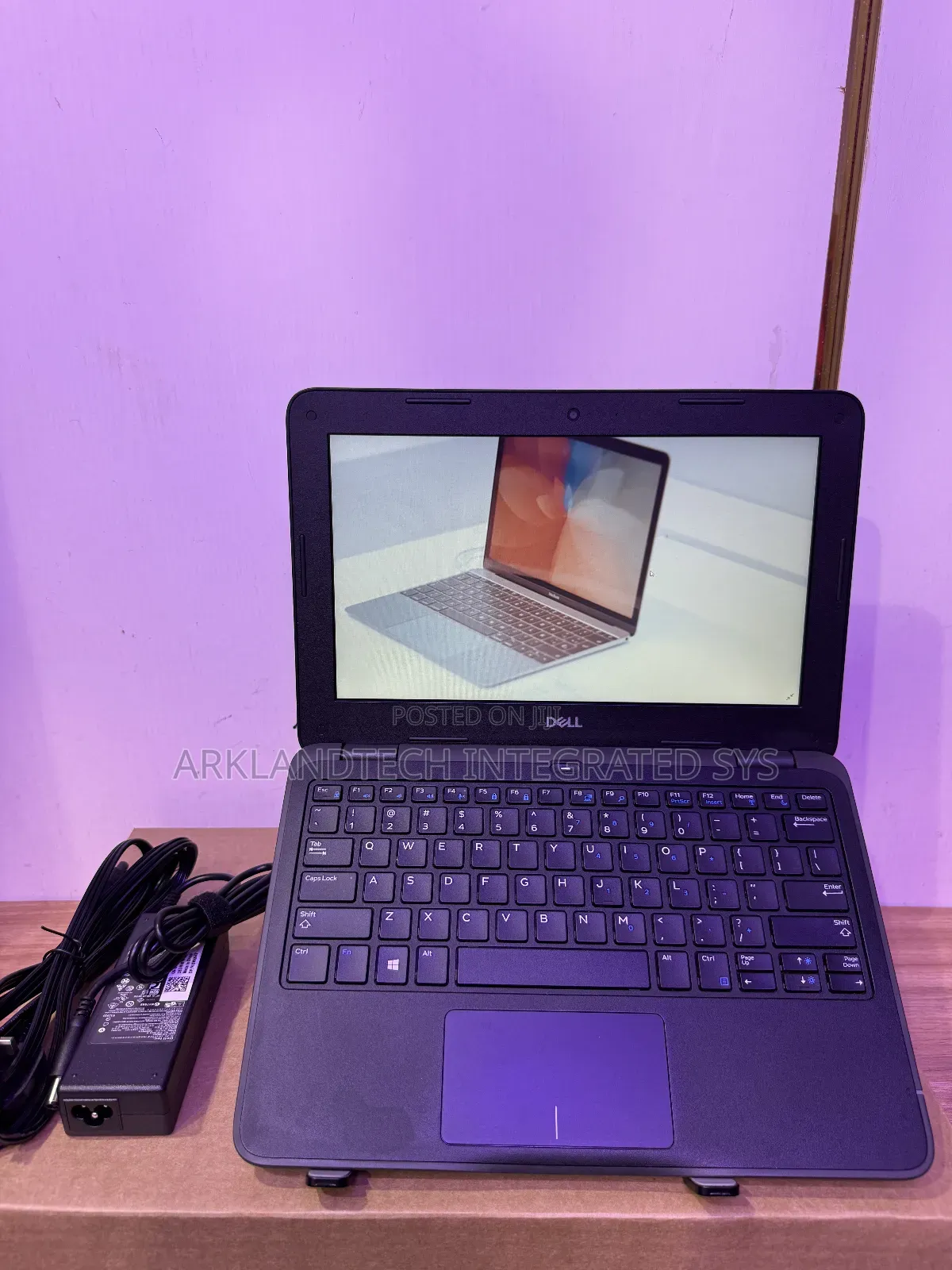 New Laptop Dell Latitude 3310 4GB Intel Celeron SSD 60GB