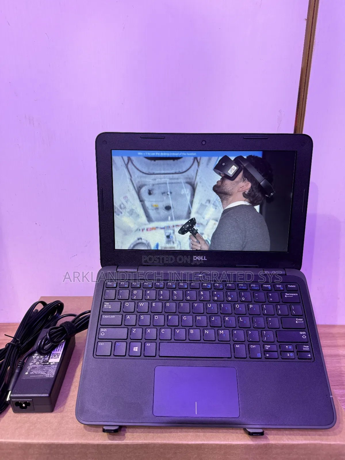 New Laptop Dell Latitude 3310 4GB Intel Celeron SSD 60GB