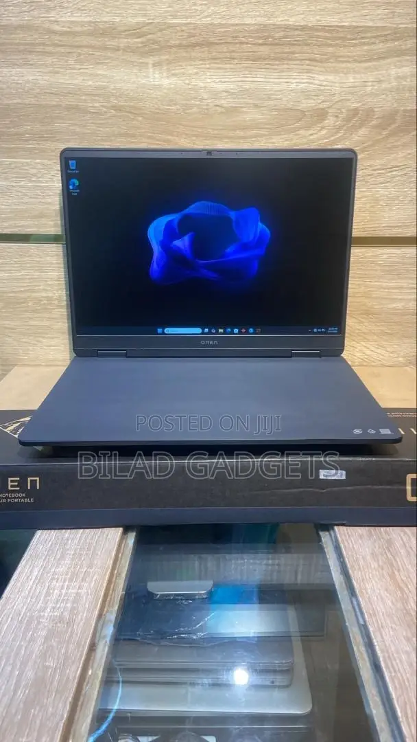 New Laptop HP Omen 16 32GB AMD Ryzen 9 SSD 1T