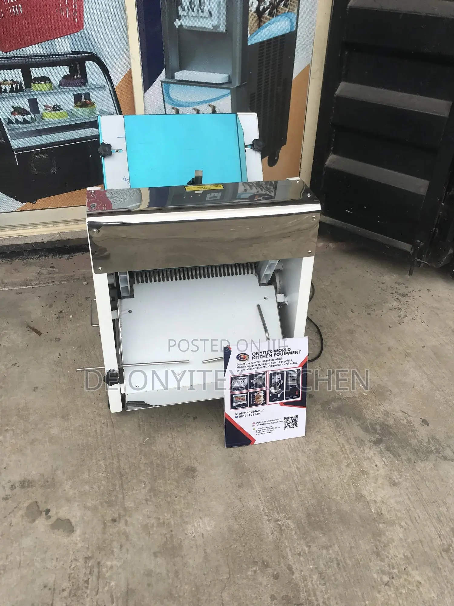 Bread Slicer Machine