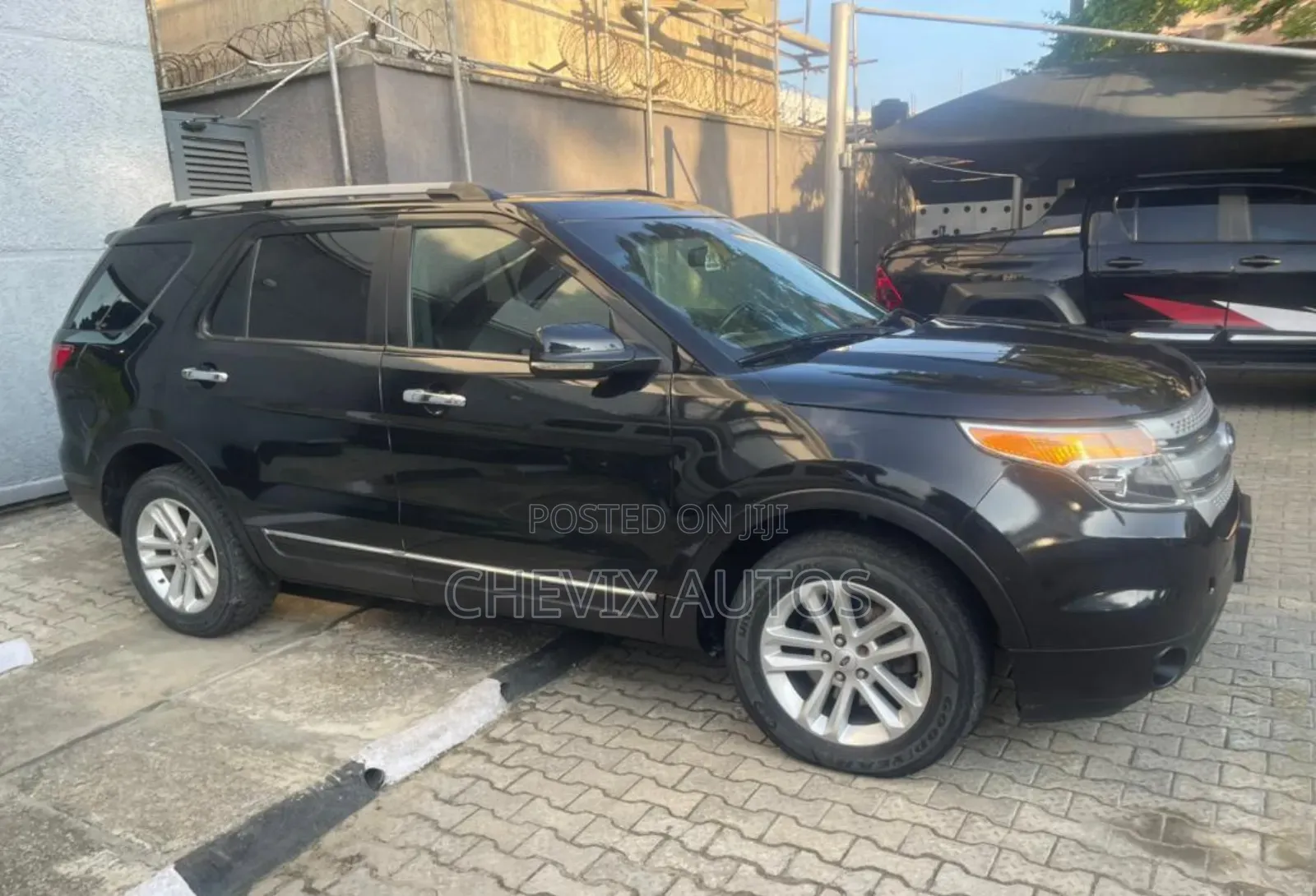 Ford Explorer XLT 4dr 4x4 (3.5L 6cyl 6A) 2013 Black