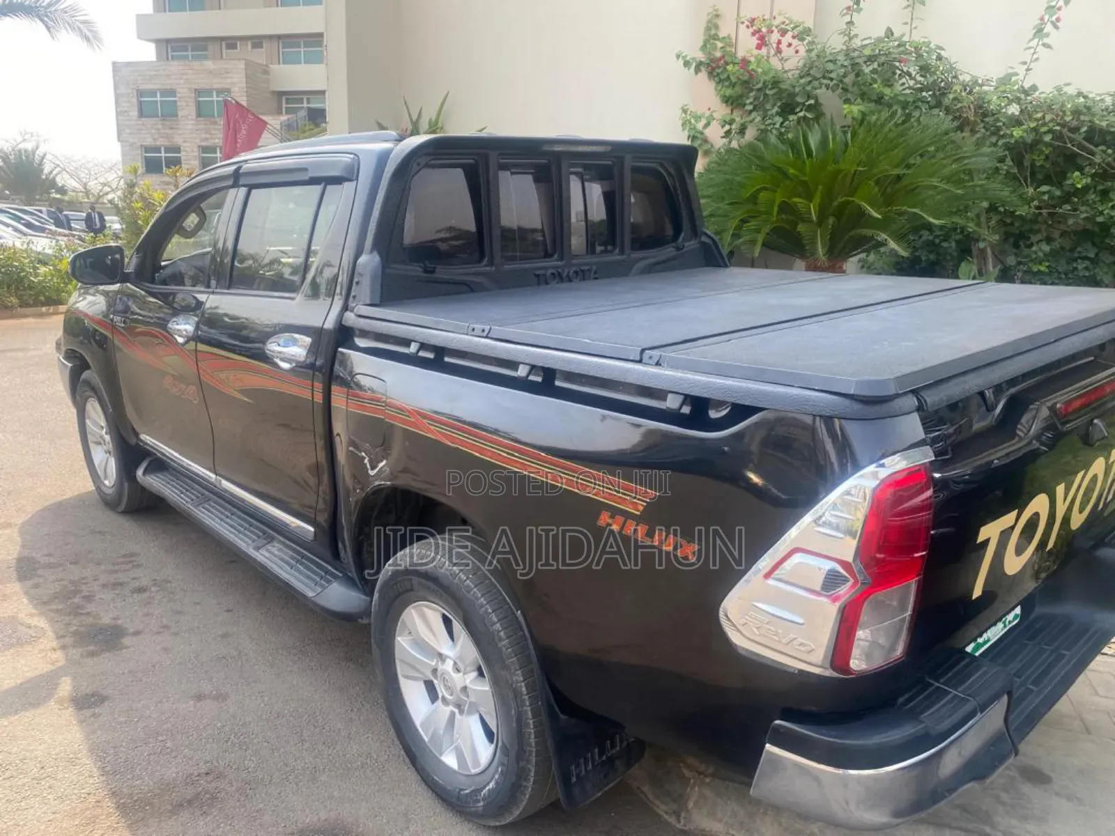 Toyota Hilux 2020 Black