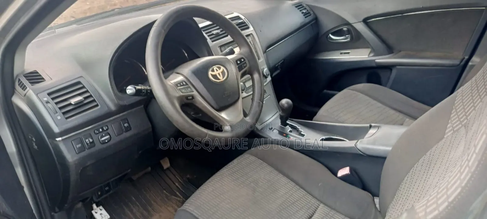 Toyota Avensis 2.0 Advanced Automatic 2010 Gray