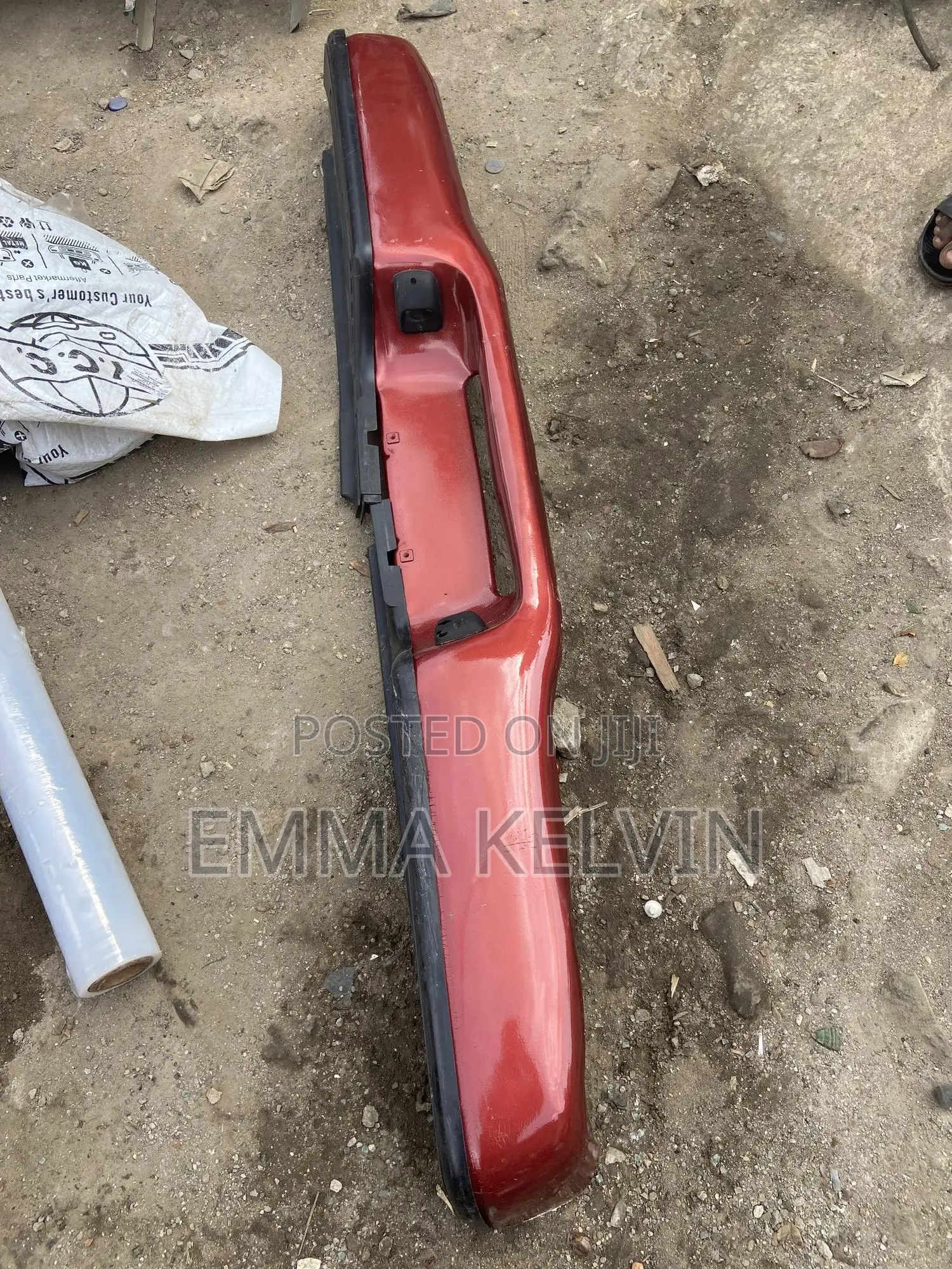 Complete Back Bumper for Toyota Tacoma 2000 Model