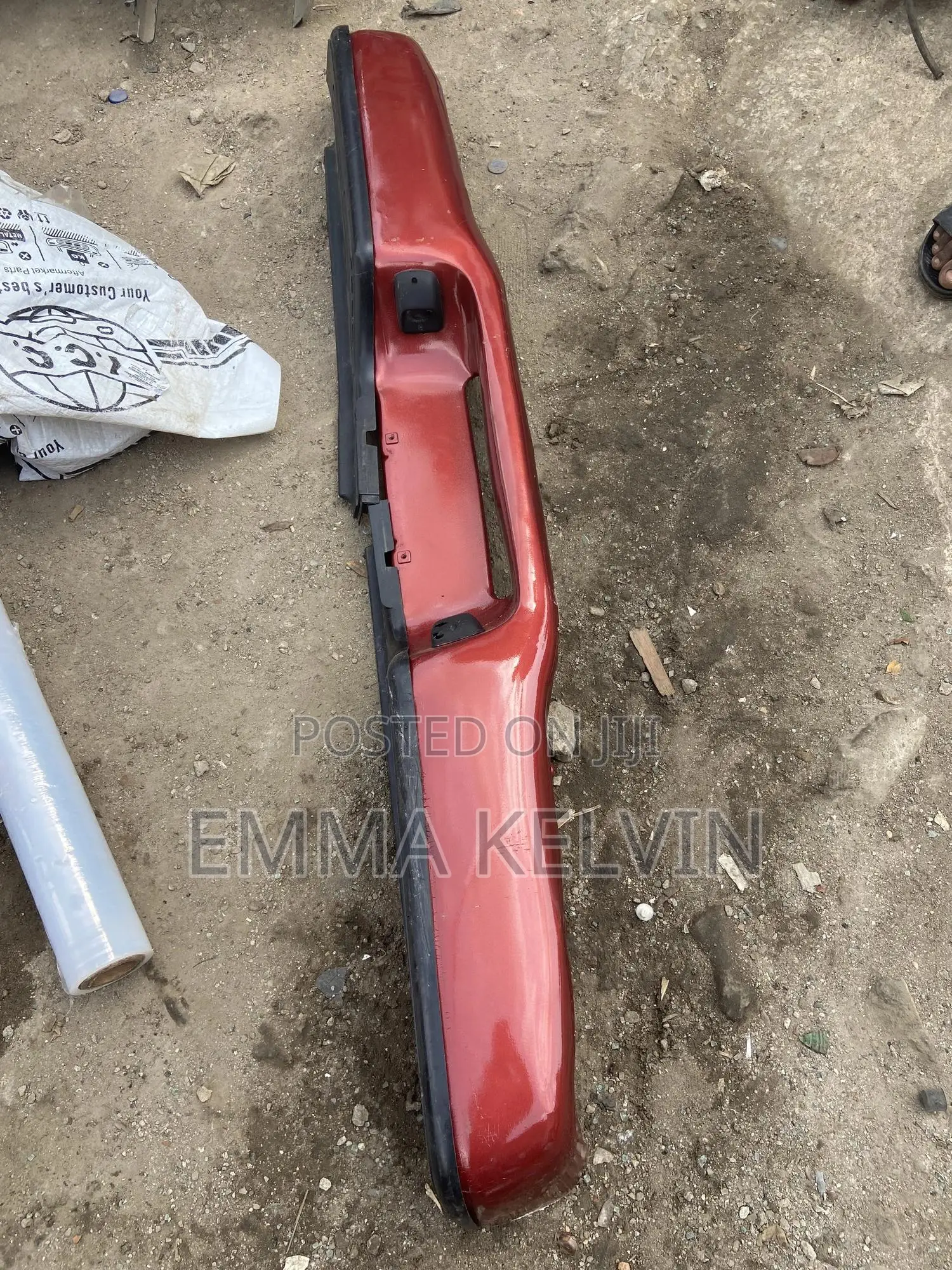 Complete Back Bumper for Toyota Tacoma 2000 Model