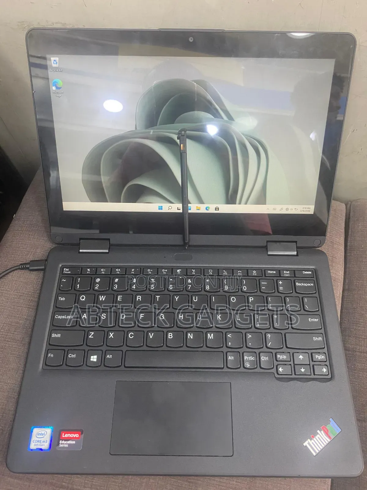 Laptop Lenovo ThinkPad Yoga 8GB Intel Core i3 SSD 128GB