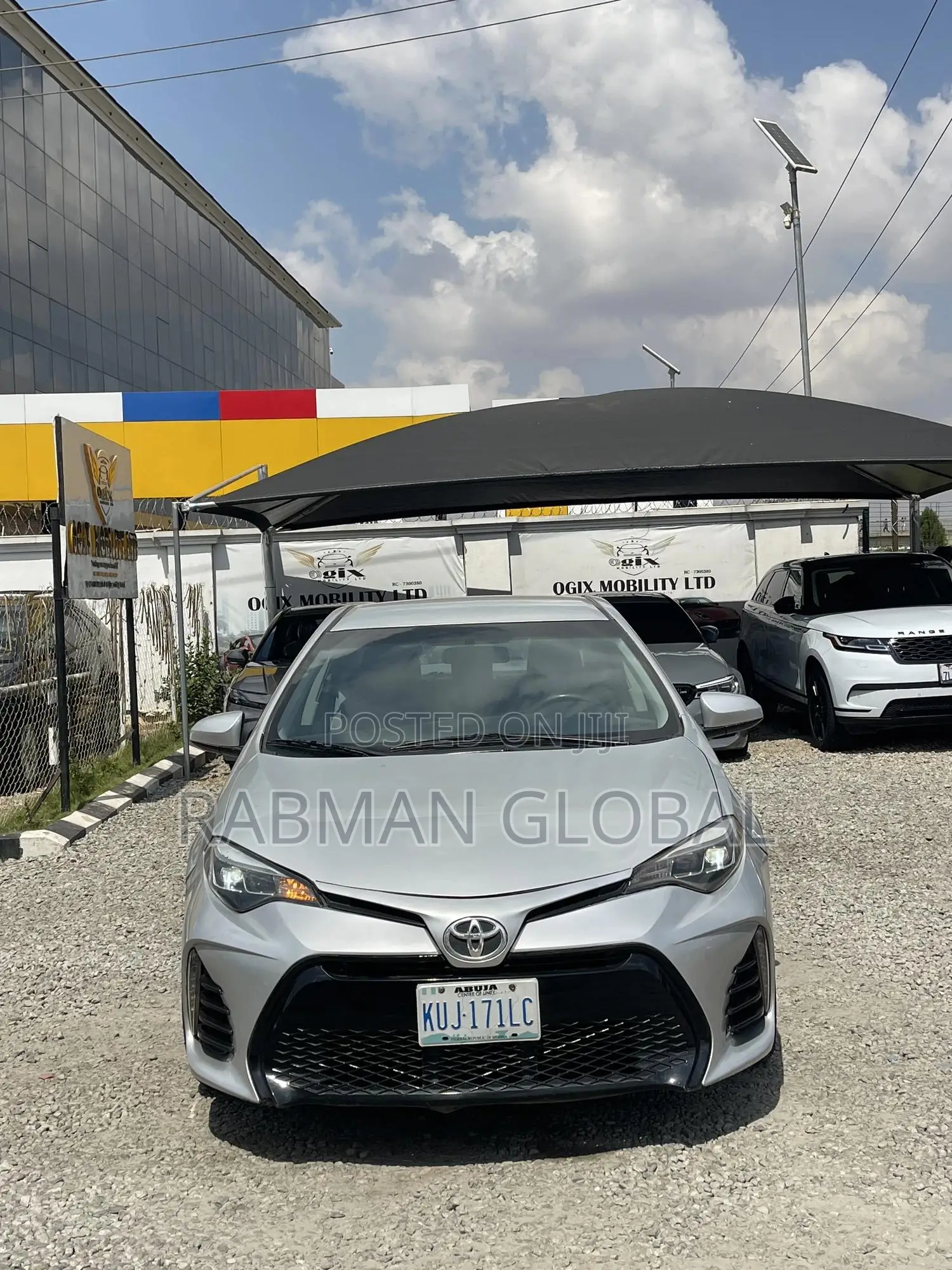 Toyota Corolla LE 4dr Sedan (1.8L 4cyl CVT) 2015 Silver